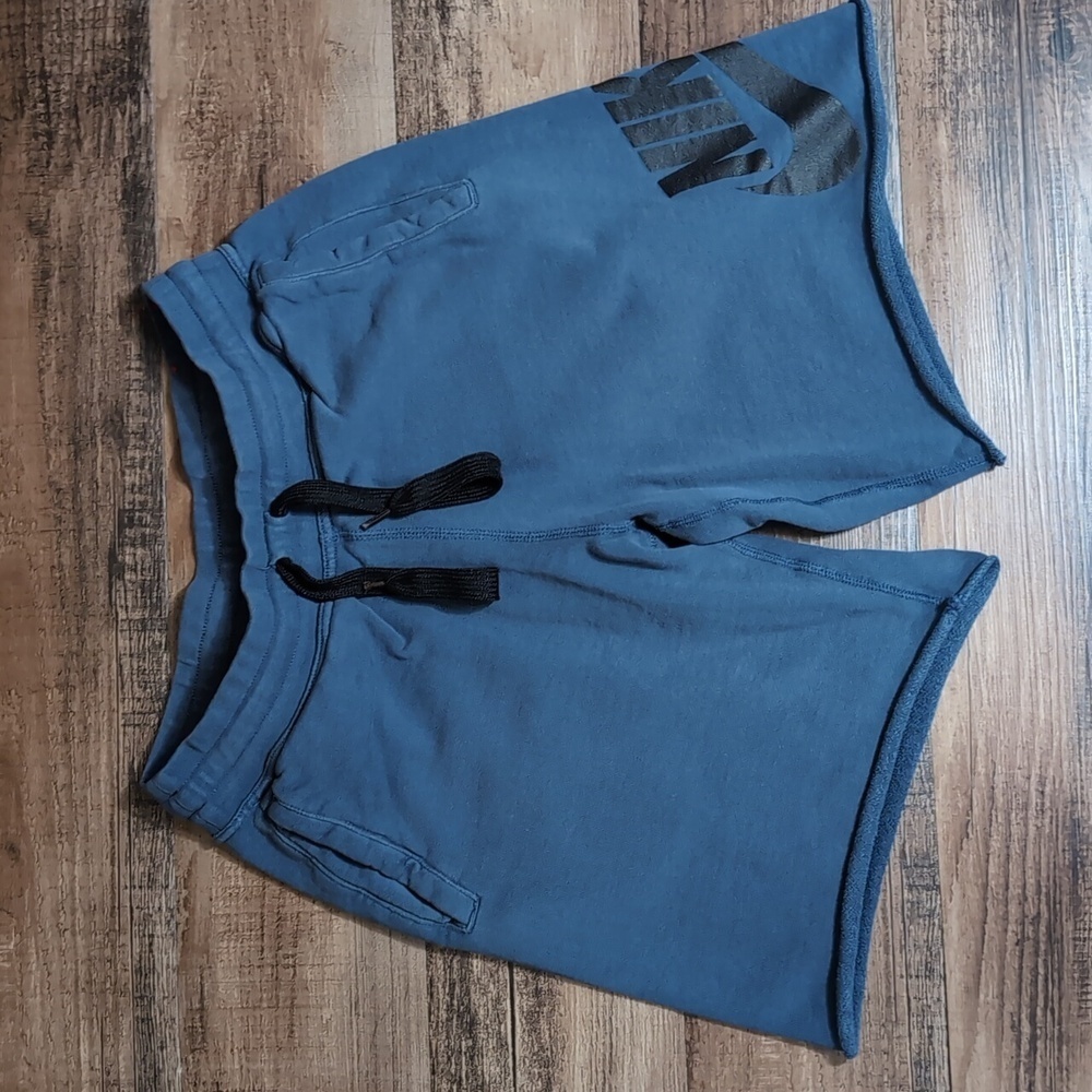 Nike Sportswear Club Fleece Big Swoosh Spellout Shorts Size Medium In Blue